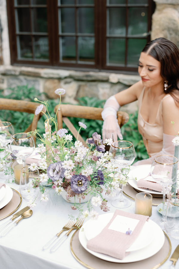 VIOLET AND GOLD WEDDING INSPIRATION IN THE HUDSON VALLEY