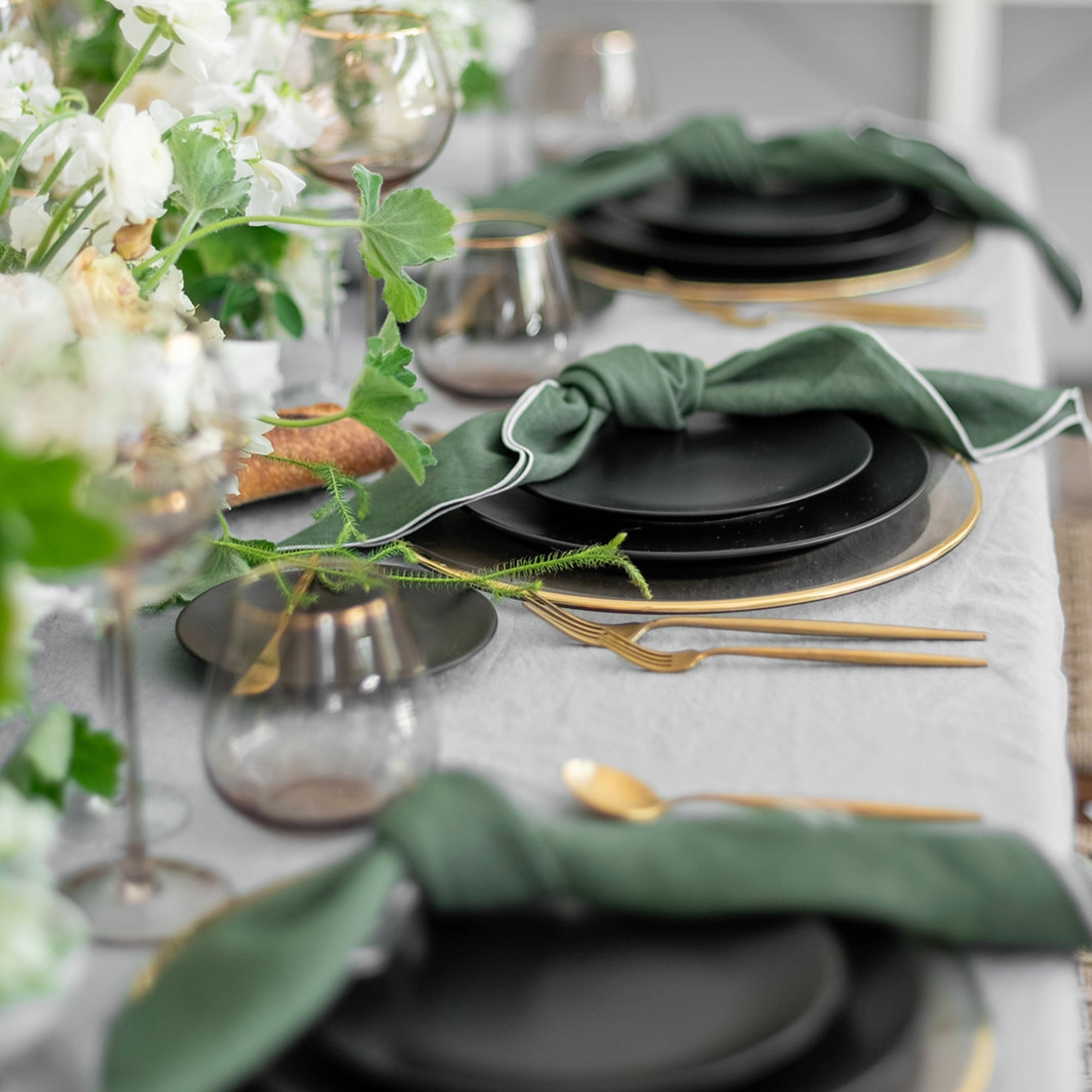 STONE WASHED LINEN NAPKINS // SET OF 4